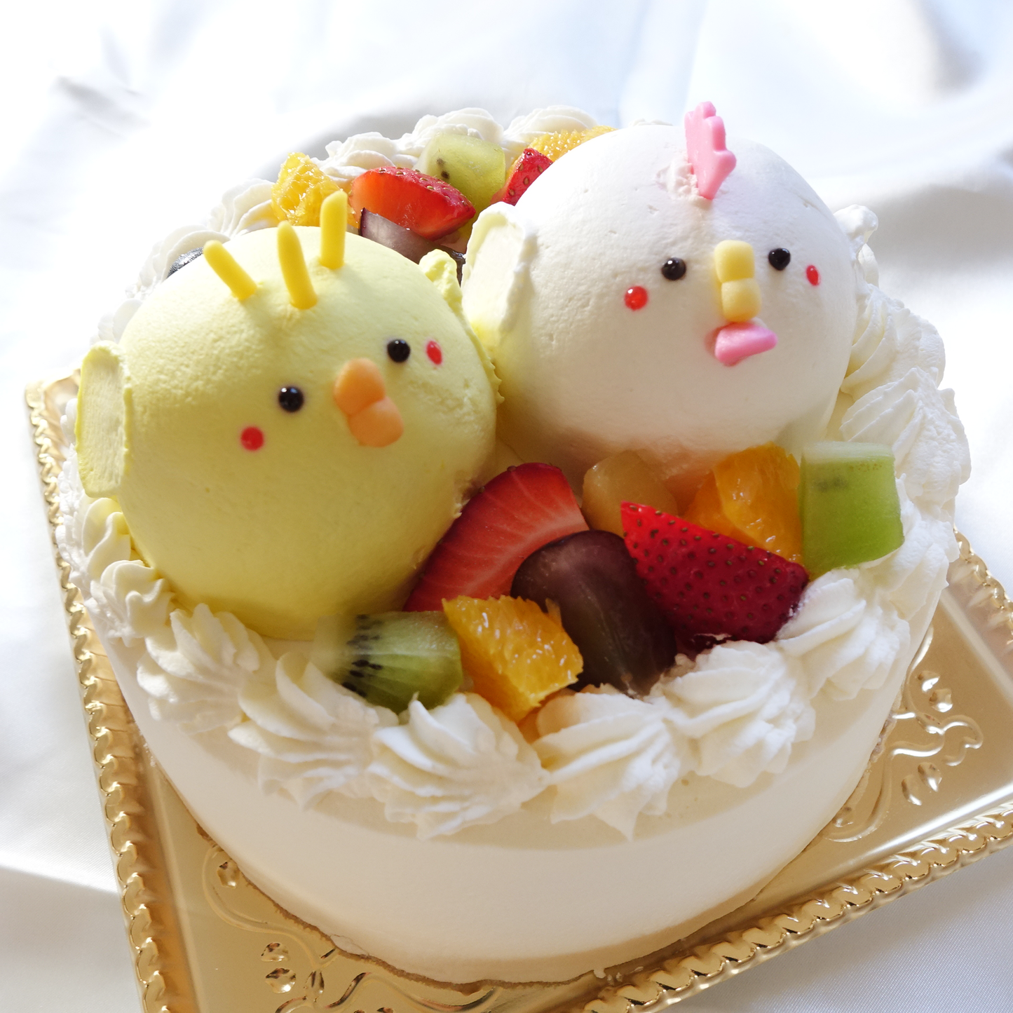 【なかよしどうぶつケーキ】ひよことにわとりのなかよし親子ケーキ